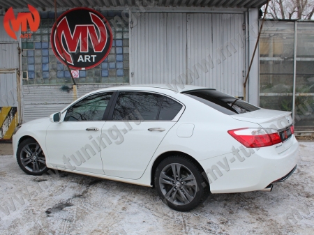 АБС-пластик Козырек на стекло узкий H.Accord IX 2013-